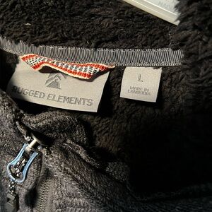 Rugged Elements Men's Gray Sweater